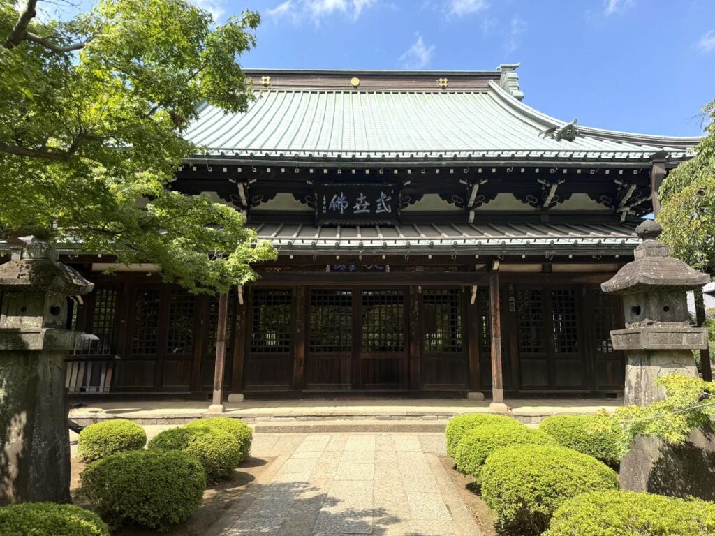 豪徳寺の仏殿