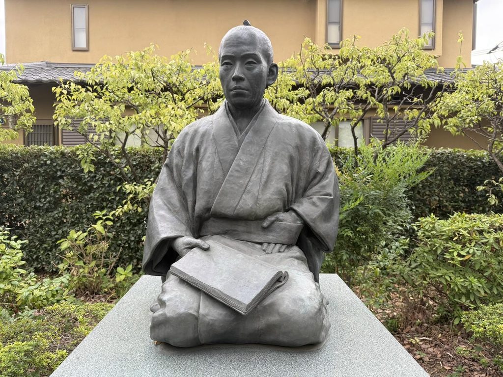 松陰神社境内の吉田松陰先生像
