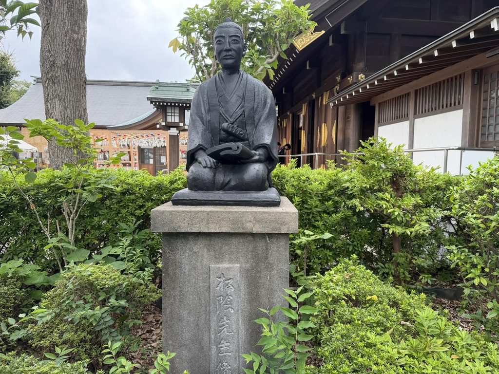吉田松陰先生像の全景