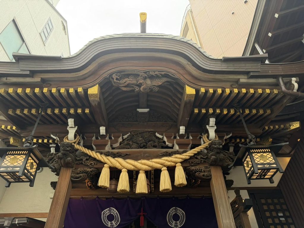 小網神社の御社殿正面
